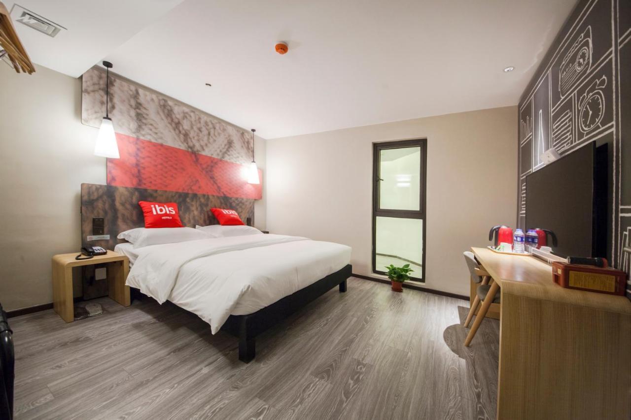 Ibis Nantong Middle Renmin Rd Hotel Exterior foto